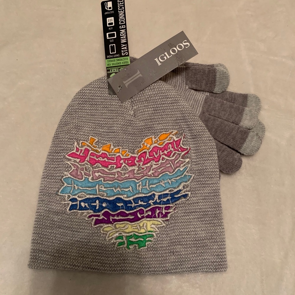 IGLOOS_Hat & Gloves(TouchSentitive); NWT
